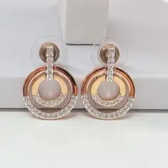 SWAROVSKI(スワロフスキー)ドーナツ型ピアス TH925