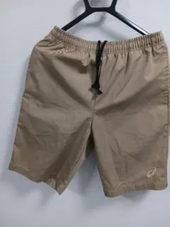 アシックス　チノパン　ハーフパンツ