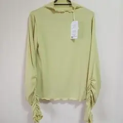新品☆トップス長袖カットソー☆ラメ入り☆ライトグリーン袖口クシュクシュ　Lサイズ