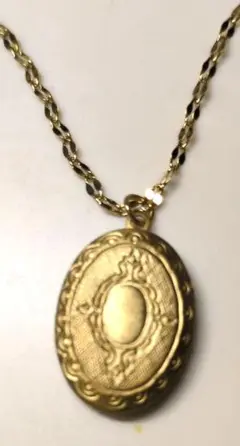 ゴ一ルドロケットペンダント