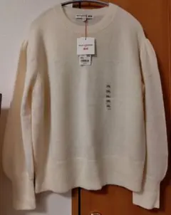 クルーネックパフスリーブセーター　ユニクロ