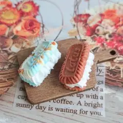ミニチュアスイーツ　ホイップクリームサンド