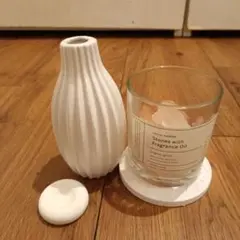 3COINSフラワーベースと香りの石セット