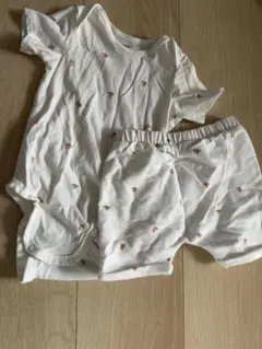 H&M フルーツ柄ロンパースとパンツセット
