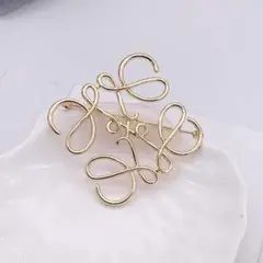 ブローチ アナグラム ゴールド 韓国 レディース アクセサリー