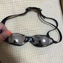 ヘルナーススイミングゴーグル　新品