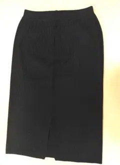 黒リブ編みタイトスカート