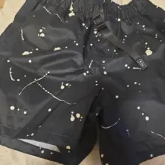 新品未使用　KiU 水陸両用ショートパンツ