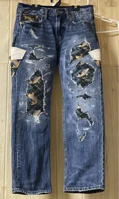 ジーンズ　ダメージジーンズ