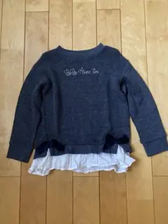 BeBe ダークブルーフリル付き長袖カットソー 110 ニット
