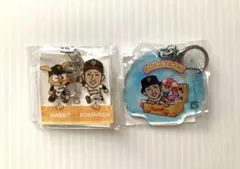 読売ジャイアンツ　闘魂ガチャ アクキー 2点セット　22 小林誠司選手