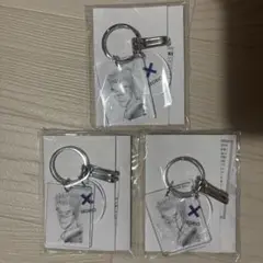 ハンターハンター クリアベースキーホルダー レオリオ