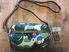 A BATHING APE アベイシングエイプ ショルダーバッグ