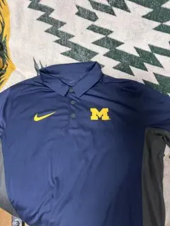 現地購入ミシガン大学　Nike DRI-FIT ネイビー ポロシャツ L
