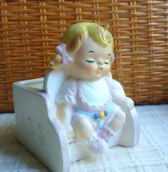 昭和レトロ 古い味のある赤ちゃん 陶器 置物 小物入れ 可愛い女の子 ピンク