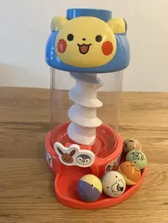 音も！光も！ころころピカチュウタワー