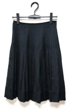 美品　LANVIN　プリーツ加工のタックギャザースカート　膝丈　38　黒