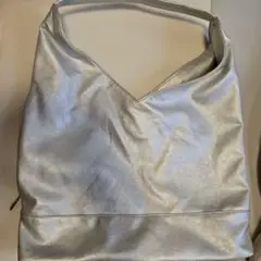 シルバー 合成皮革 ハンドバッグ