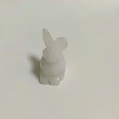 ホワイトジェード　うさぎ