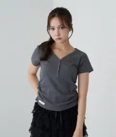 RAY CASSIN Vネックヘンリー胸刺繍半袖Tシャツ