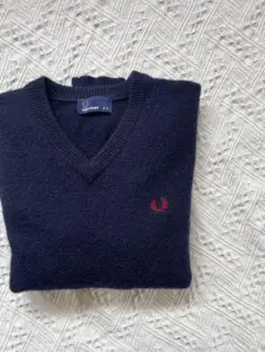FRED PERRY ネイビー Vネックニット