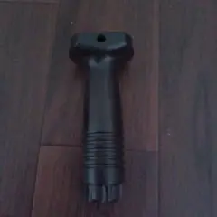 UFC-GRIP-30BK ナイツタイプバーチカルフォアグリップ(刻印なし)