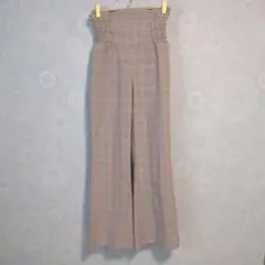 ベージュ系チェックフレアパンツ