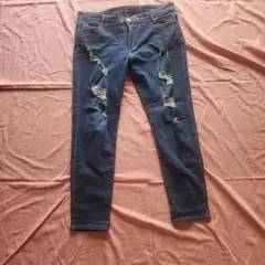ダメージ加工 ダークブルー デニムパンツ