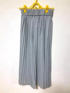 新品/軽いロングスカート/ミスマッチ/シルバープリーツラメ