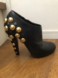 GUCCI スタッズ アンクルブーツ