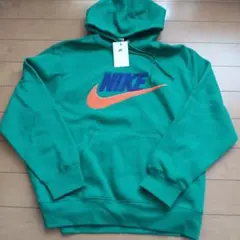 NIKE 緑色 パーカー
