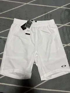 新品未使用タグ付　オークリー　ハーフパンツ　トレーニングパンツ　ゴルフパンツ