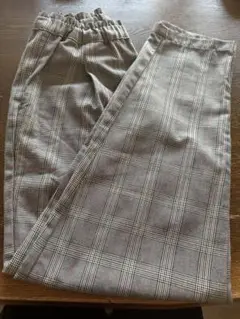 ユニクロ　タックワイドテーパードパンツ　160cm