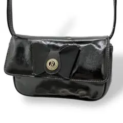 Item thumbnail for item d972125d-0612-4f08-a33b-8eb211936b2b