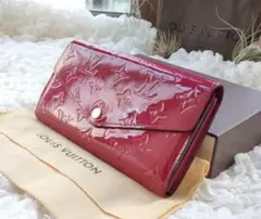 ✨良品✨ ルイヴィトン ヴェルニ ポルトフォイユ サラ 財布 長財布 レディース