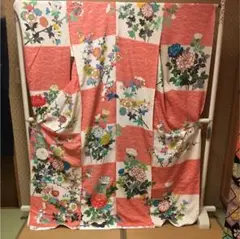 Item thumbnail for item 3c8c056f-704d-423a-9d9d-f6fac15ff065