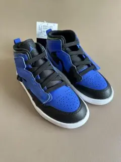 新品‼️ Nike Jordan 1midナイキ エアジョーダン