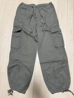H&M カーゴパンツ Sサイズ カーキ