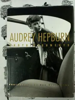 朝日新聞出版 - オードリー・ヘップバーン　写真集 朝日新聞社　audrey hepburn 朝日新聞出版 最新刊行物：書籍：オードリー・ヘプバーン写真集