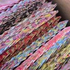 和柄折り鶴　1590羽