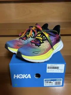 ホカオネオネ HOKA ONEONE クリフトン9 CLIFTON9 レインボー