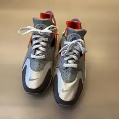 NIKE AIR HUARACHE ナイキ　エア　ハラチ