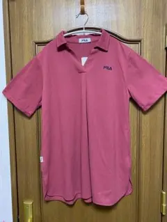 新品　未使用　FILA 赤 Vネック ポロシャツ 半袖
