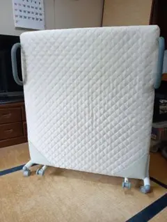 折りたたみベッド ホワイト