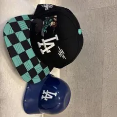 ドジャース × 鬼滅の刃 限定キャップ 非売品 8/15配布品+ミニヘルメット
