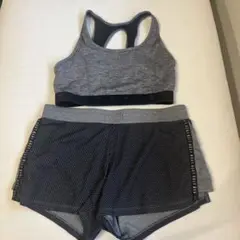 ROXY スポーツブラとショートパンツ セット