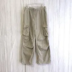 ジーユー　コーデュロイパラシュートパンツ　【M】　グリーン　カーゴ　ドロスト