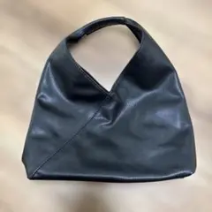 ブラックレザーハンドバッグ　トプカピ