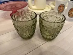 オリーブグリーン エンボスグラス 2個セット