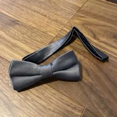 蝶ネクタイ　グレー